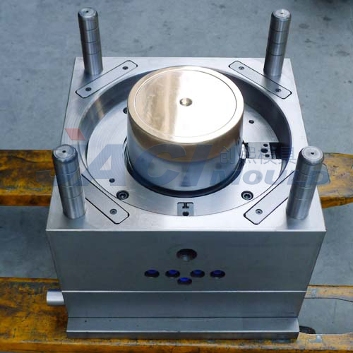 paint bucket mould 02